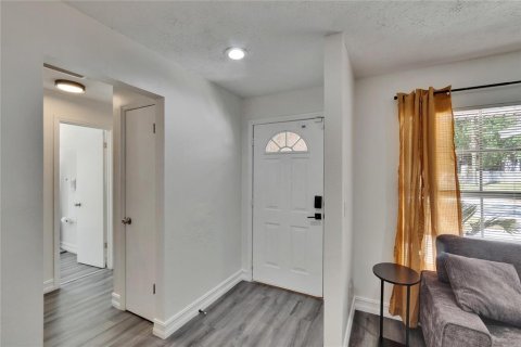 Villa ou maison à vendre à Tampa, Floride: 3 chambres, 126.53 m2 № 2108377 - photo 7