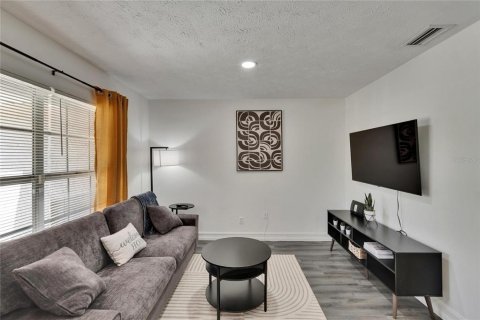 Villa ou maison à vendre à Tampa, Floride: 3 chambres, 126.53 m2 № 2108377 - photo 9