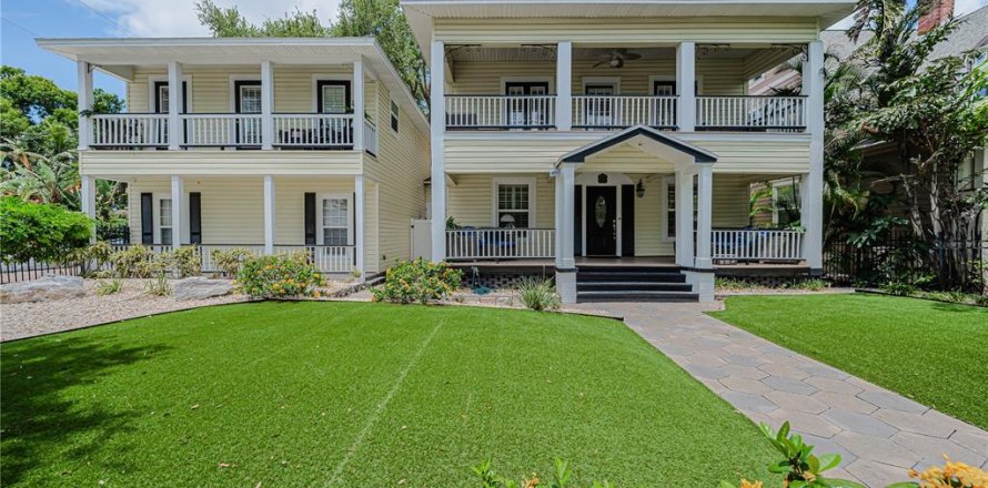 Casa en Saint Petersburg, Florida 6 dormitorios, 428.09 m2 № 2208823