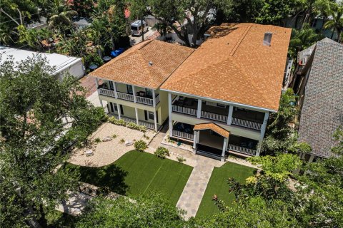 Casa en venta en Saint Petersburg, Florida, 6 dormitorios, 428.09 m2 № 2208823 - foto 6