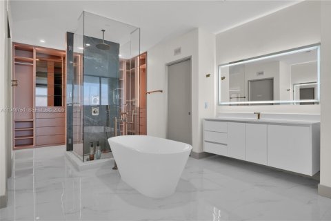 Снять в аренду кондоминиум в Майами, Флорида 4 спальни, 298.68м2, № 2004953 - фото 27