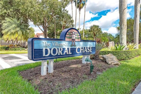 Townhouse in Doral, Florida 3 bedrooms, 141.58 sq.m. № 1889780 - photo 1