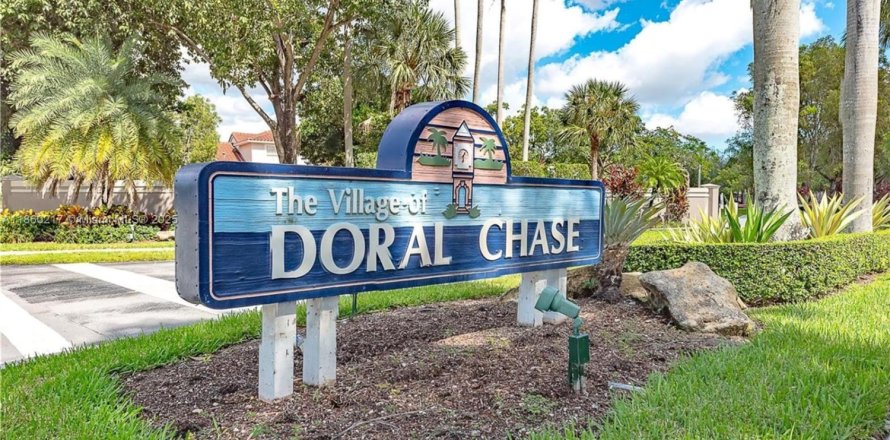 Townhouse in Doral, Florida 3 bedrooms, 141.58 sq.m. № 1889780