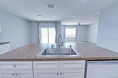 Casa en venta en Beverly Hills, Florida, 4 dormitorios, 166.39 m2 № 1866406 - foto 12