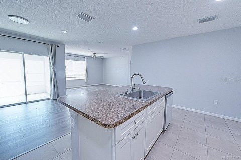 Casa en venta en Beverly Hills, Florida, 4 dormitorios, 166.39 m2 № 1866406 - foto 11