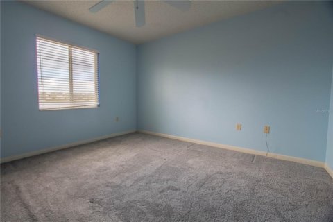 Condo in Avon Park, Florida, 2 bedrooms  № 1540845 - photo 22