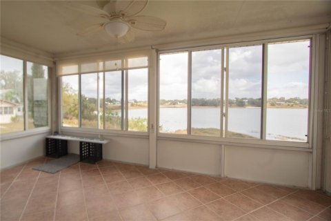 Condo in Avon Park, Florida, 2 bedrooms  № 1540845 - photo 5