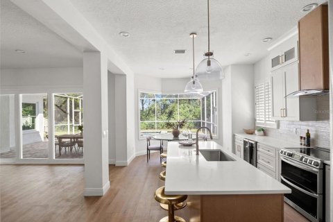 Villa ou maison à vendre à Tampa, Floride: 5 chambres, 376.81 m2 № 2398526 - photo 8