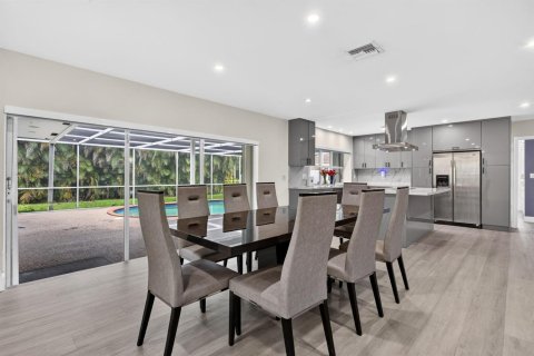 Villa ou maison à vendre à Plantation, Floride: 4 chambres, 219.53 m2 № 2439299 - photo 8