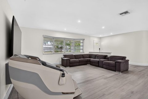 Villa ou maison à vendre à Plantation, Floride: 4 chambres, 219.53 m2 № 2439299 - photo 5