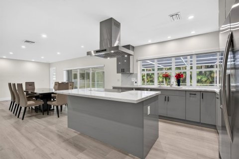 Villa ou maison à vendre à Plantation, Floride: 4 chambres, 219.53 m2 № 2439299 - photo 15