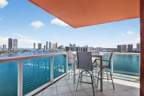 Condo in Aventura, Florida, 3 bedrooms  № 1895949 - photo 17