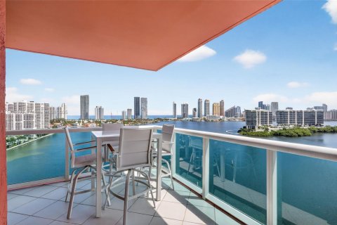Condo in Aventura, Florida, 3 bedrooms  № 1895949 - photo 3