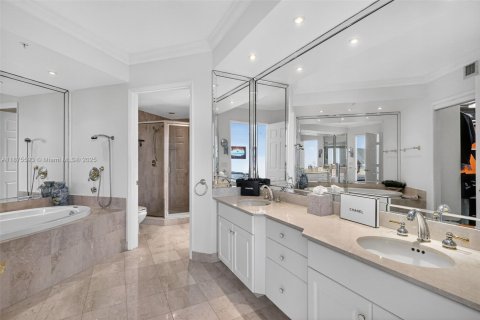 Condo in Aventura, Florida, 3 bedrooms  № 1895949 - photo 28