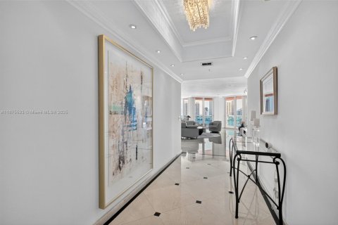 Condo in Aventura, Florida, 3 bedrooms  № 1895949 - photo 12