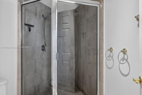 Condo in Aventura, Florida, 3 bedrooms  № 1895949 - photo 30