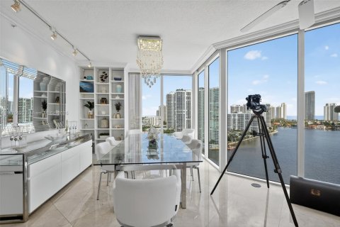 Condo in Aventura, Florida, 3 bedrooms  № 1895949 - photo 5