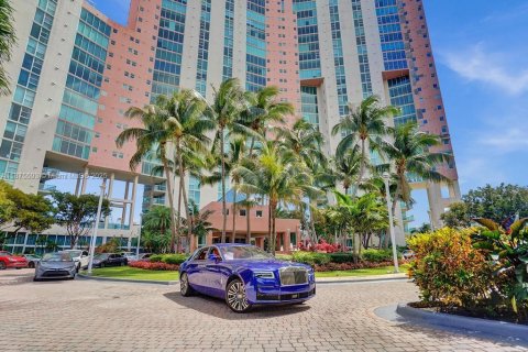 Condo in Aventura, Florida, 3 bedrooms  № 1895949 - photo 8