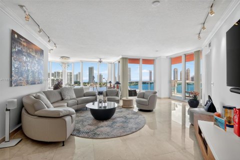 Condo in Aventura, Florida, 3 bedrooms  № 1895949 - photo 1