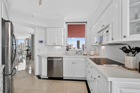 Condo in Aventura, Florida, 3 bedrooms  № 1895949 - photo 23
