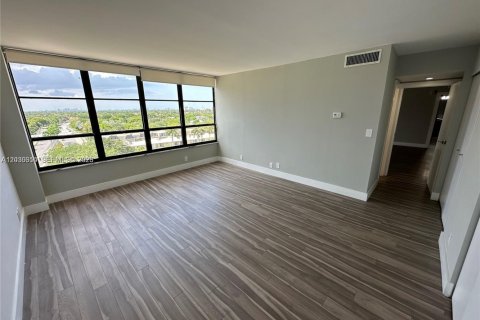 Copropriété à louer à Hallandale Beach, Floride: 2 chambres, 130.06 m2 № 2260681 - photo 13