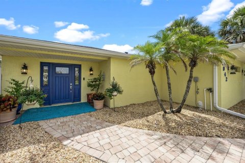 House in Flagler Beach, Florida 2 bedrooms, 155.89 sq.m. № 1778934 - photo 4