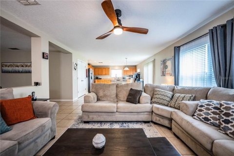 House in Lakeland, Florida 3 bedrooms, 177.91 sq.m. № 2227396 - photo 10