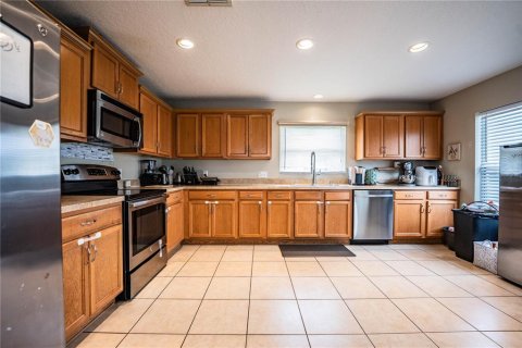 House in Lakeland, Florida 3 bedrooms, 177.91 sq.m. № 2227396 - photo 15
