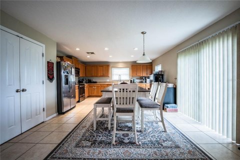House in Lakeland, Florida 3 bedrooms, 177.91 sq.m. № 2227396 - photo 12
