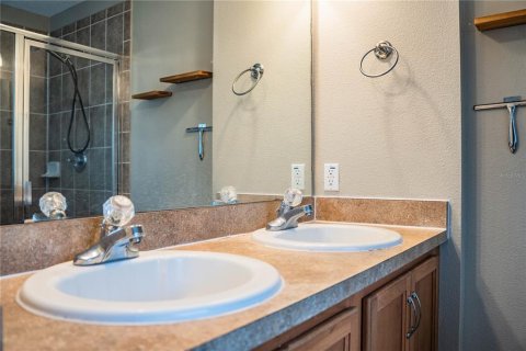 House in Lakeland, Florida 3 bedrooms, 177.91 sq.m. № 2227396 - photo 29