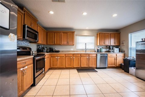House in Lakeland, Florida 3 bedrooms, 177.91 sq.m. № 2227396 - photo 14