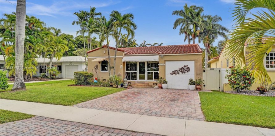 Casa en Hollywood, Florida 2 dormitorios, 131.83 m2 № 1814739