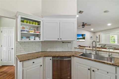 House in Punta Gorda, Florida 4 bedrooms, 184.32 sq.m. № 1899814 - photo 21