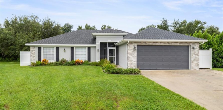 House in Punta Gorda, Florida 4 bedrooms, 184.32 sq.m. № 1899814