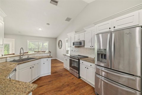 House in Punta Gorda, Florida 4 bedrooms, 184.32 sq.m. № 1899814 - photo 20