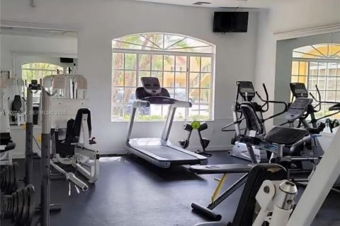 Condo in Doral, Florida, 2 bedrooms  № 2069607 - photo 7