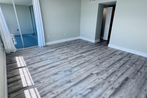 Купить кондоминиум в Майами, Флорида 2 спальни, 122.35м2, № 1958797 - фото 18