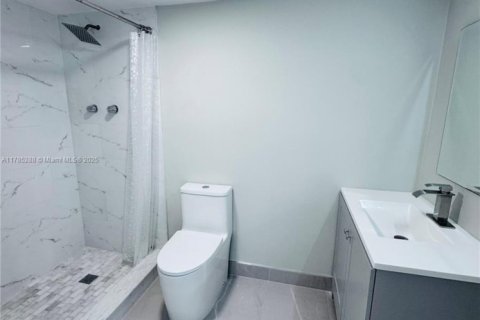 Купить кондоминиум в Майами, Флорида 2 спальни, 122.35м2, № 1958797 - фото 22