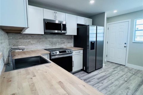 Купить кондоминиум в Майами, Флорида 2 спальни, 122.35м2, № 1958797 - фото 4