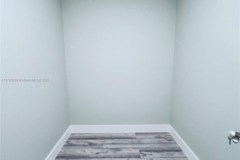 Купить кондоминиум в Майами, Флорида 2 спальни, 122.35м2, № 1958797 - фото 16