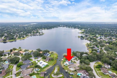 House in Tampa, Florida 5 bedrooms, 344.95 sq.m. № 2379757 - photo 4