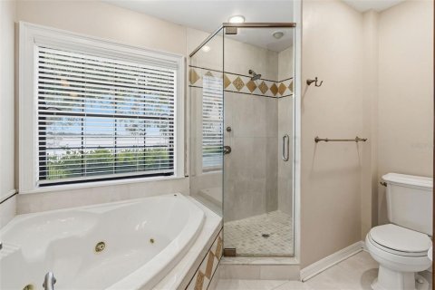 House in Tampa, Florida 5 bedrooms, 344.95 sq.m. № 2379757 - photo 27