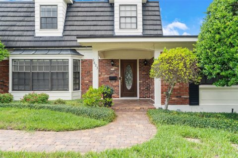 House in Tampa, Florida 5 bedrooms, 344.95 sq.m. № 2379757 - photo 7