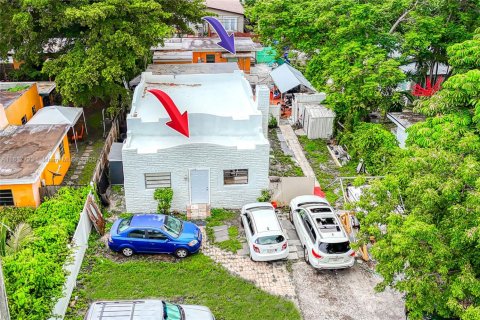 Commercial property in Hollywood, Florida 196.3 sq.m. № 1774438 - photo 4