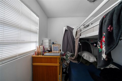Commercial property in Hollywood, Florida 196.3 sq.m. № 1774438 - photo 28