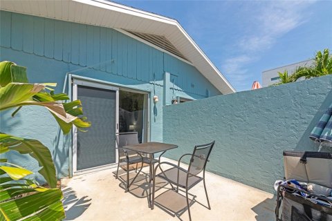 Condo in Sarasota, Florida, 1 bedroom  № 1687271 - photo 5