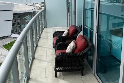 Condominio en venta en Miami, Florida, 1 dormitorio, 78.5 m2 № 2055339 - foto 24