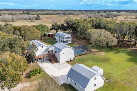 Casa en venta en Winter Haven, Florida, 4 dormitorios, 437.38 m2 № 2166641 - foto 2