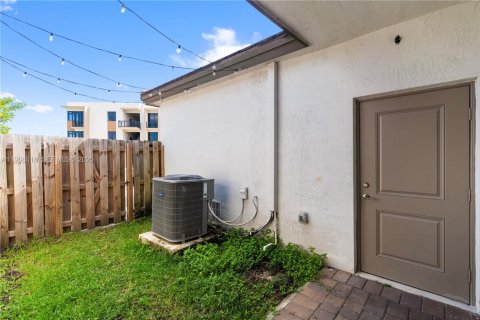 Touwnhouse à vendre à Homestead, Floride: 4 chambres, 135.64 m2 № 1965098 - photo 28