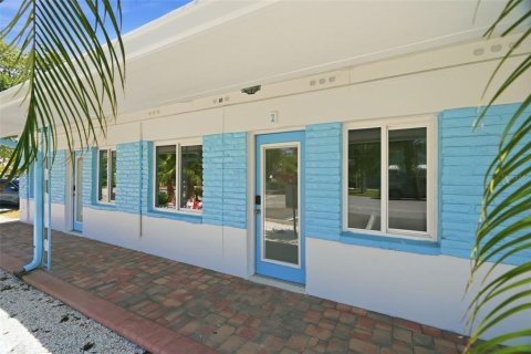 Propiedad comercial en venta en Gulfport, Florida, 200.67 m2 № 2133486 - foto 16
